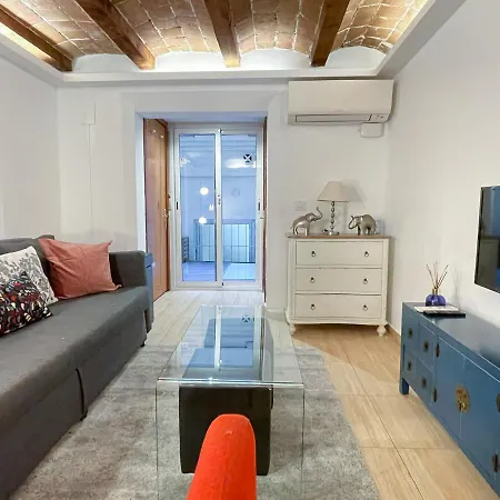 Coqueto Alojamiento Cercano A La Sagrada Familia Apartment *